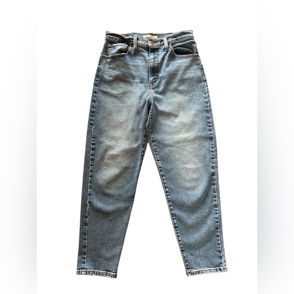 Levi’s High Waisted Mom Jeans Size 30 Cropped Vintage Wash Denim - Picture 2 of 4